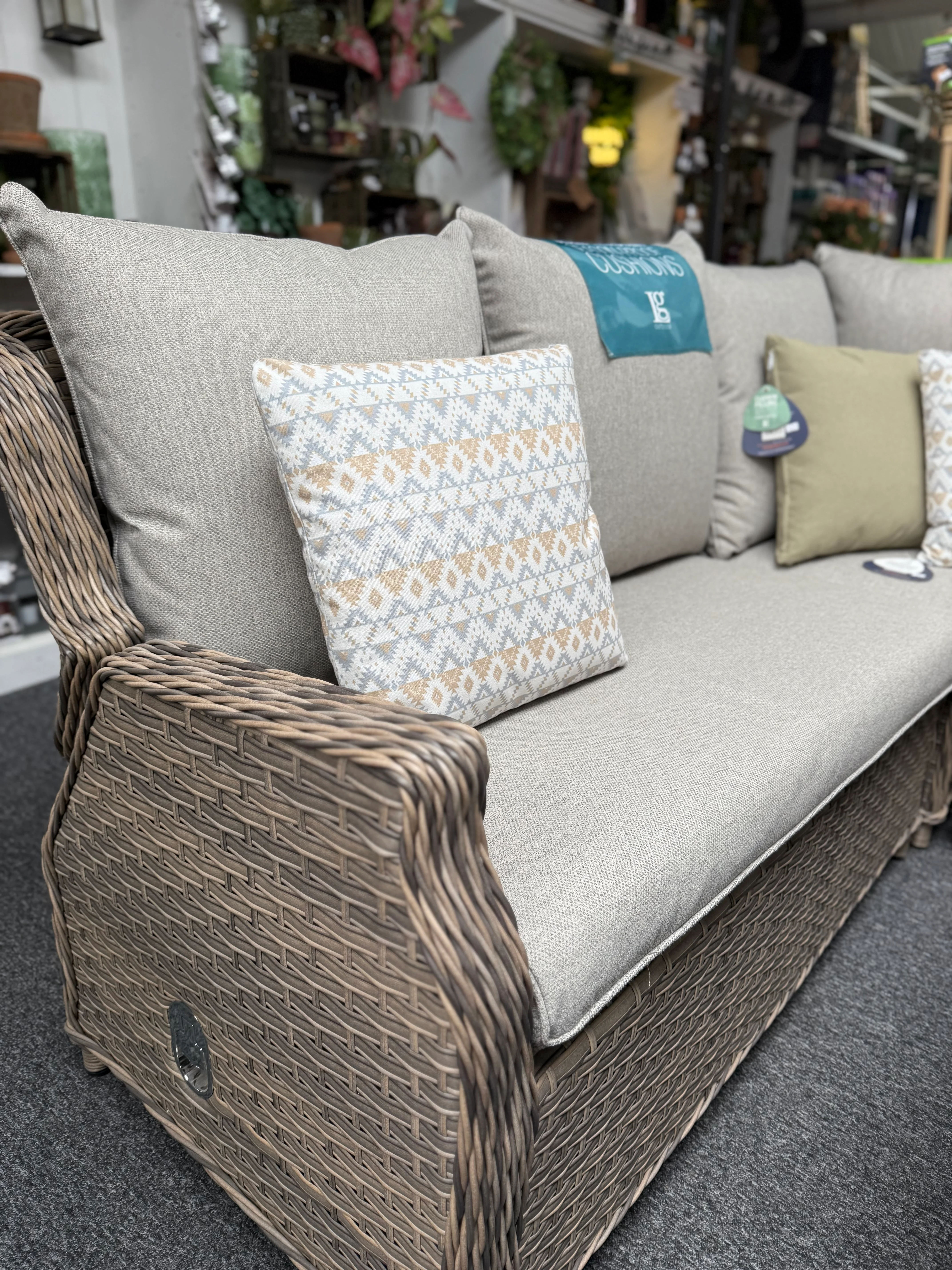 LG Outdoor Aztec Garden Furniture Scatter Cushion - Image 2