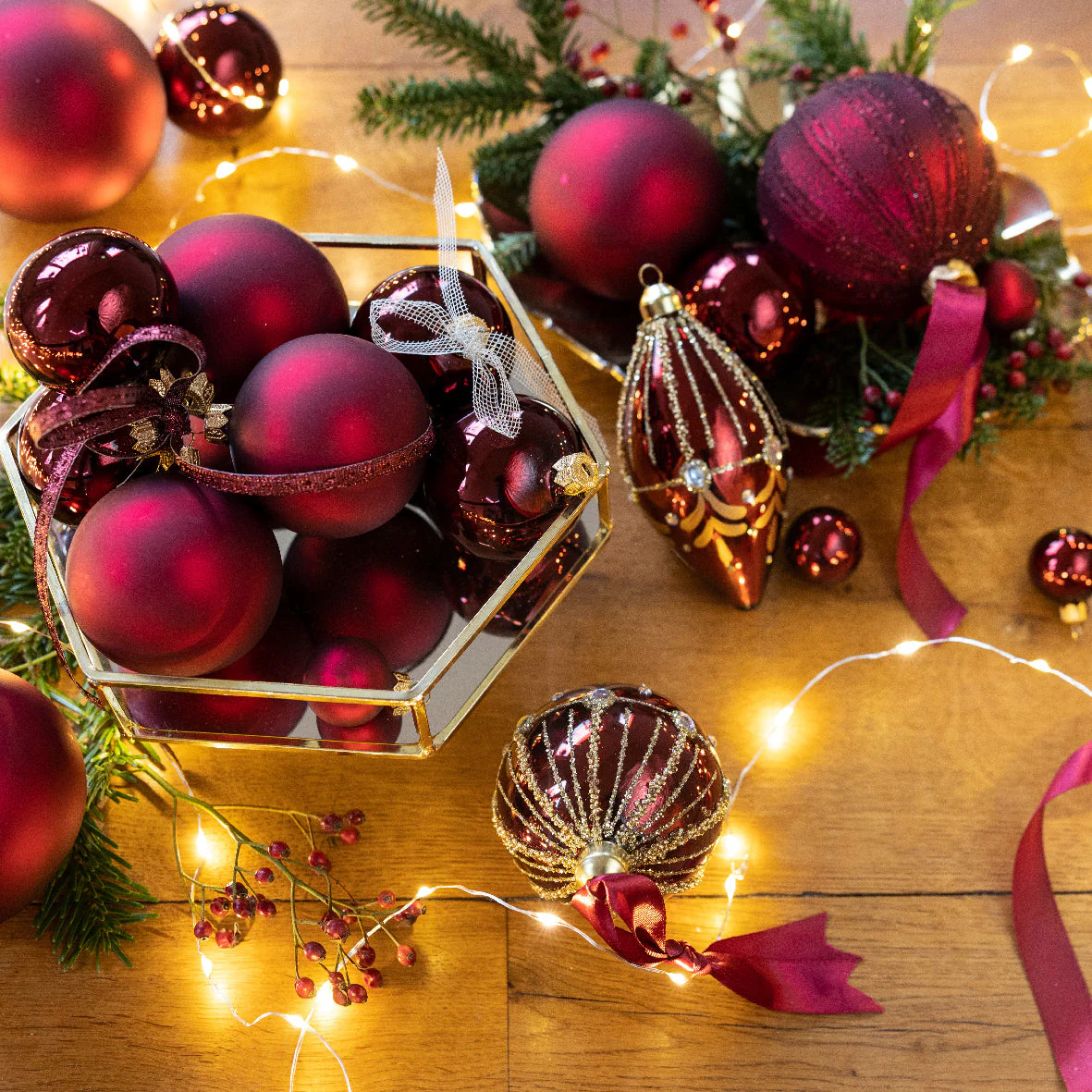 Oxblood Red Glass Baubles in Shiny & Matte Finish 8cm - Box of 16 - Image 2