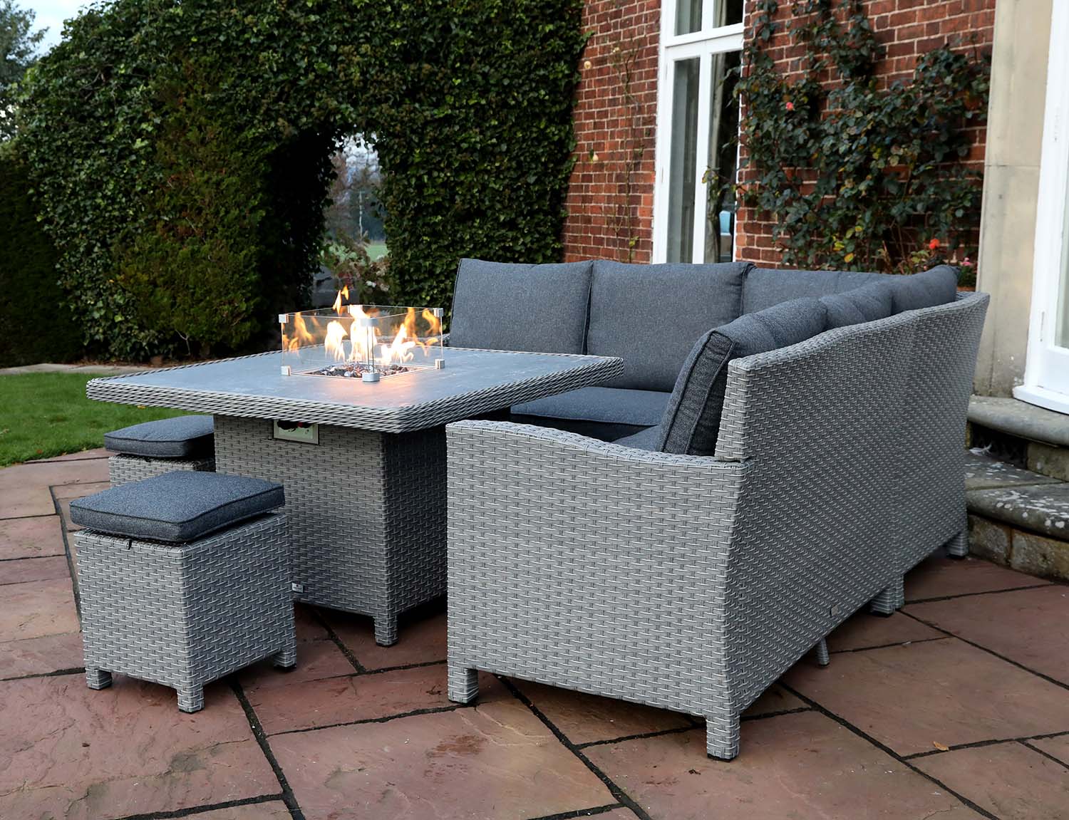 Supremo - Catalan Mini Modular with Fire Pit - Image 8